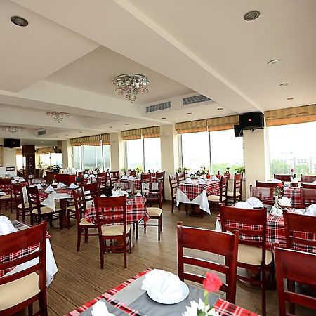 Moon View Hotel - 65 Cua Bac - By Bay Luxury Hanoi Bagian luar foto