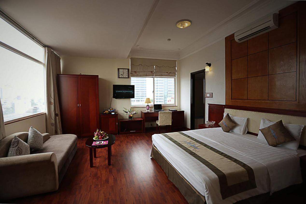 Moon View Hotel - 65 Cua Bac - By Bay Luxury Hanoi Bagian luar foto
